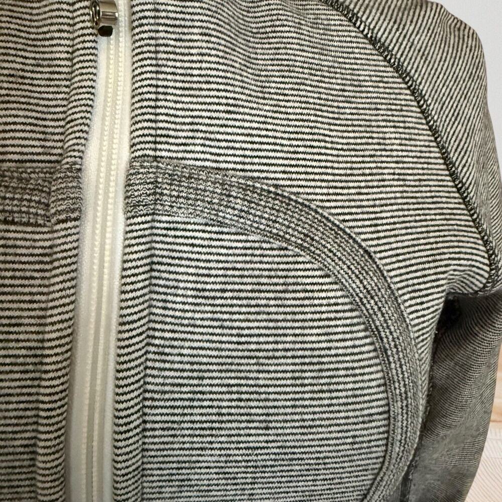 lululemon athletica Gray Hoodie - Picture 4 of 10
